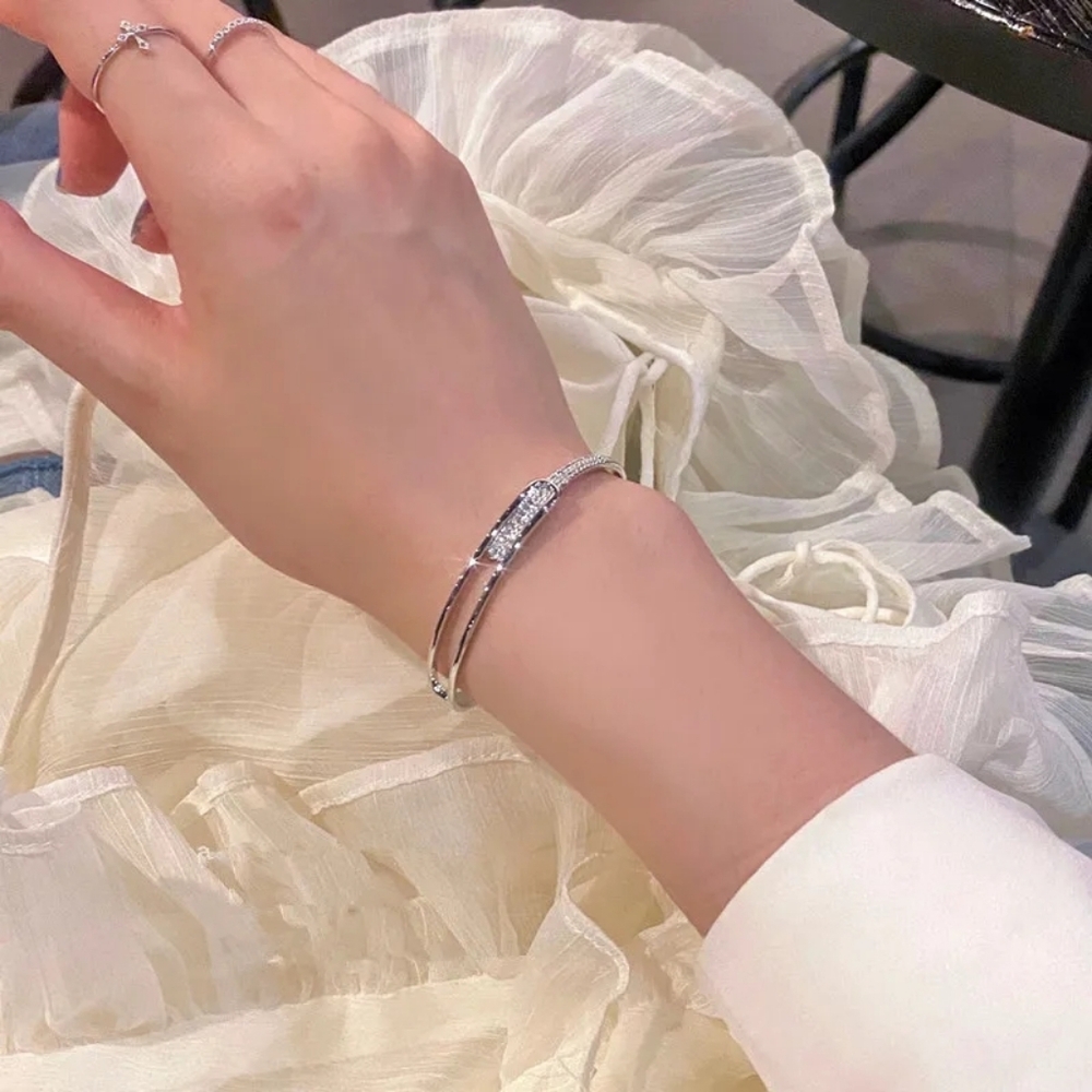 💯 New Sterling silver opening diamond bracelet - Picture 2 of 5